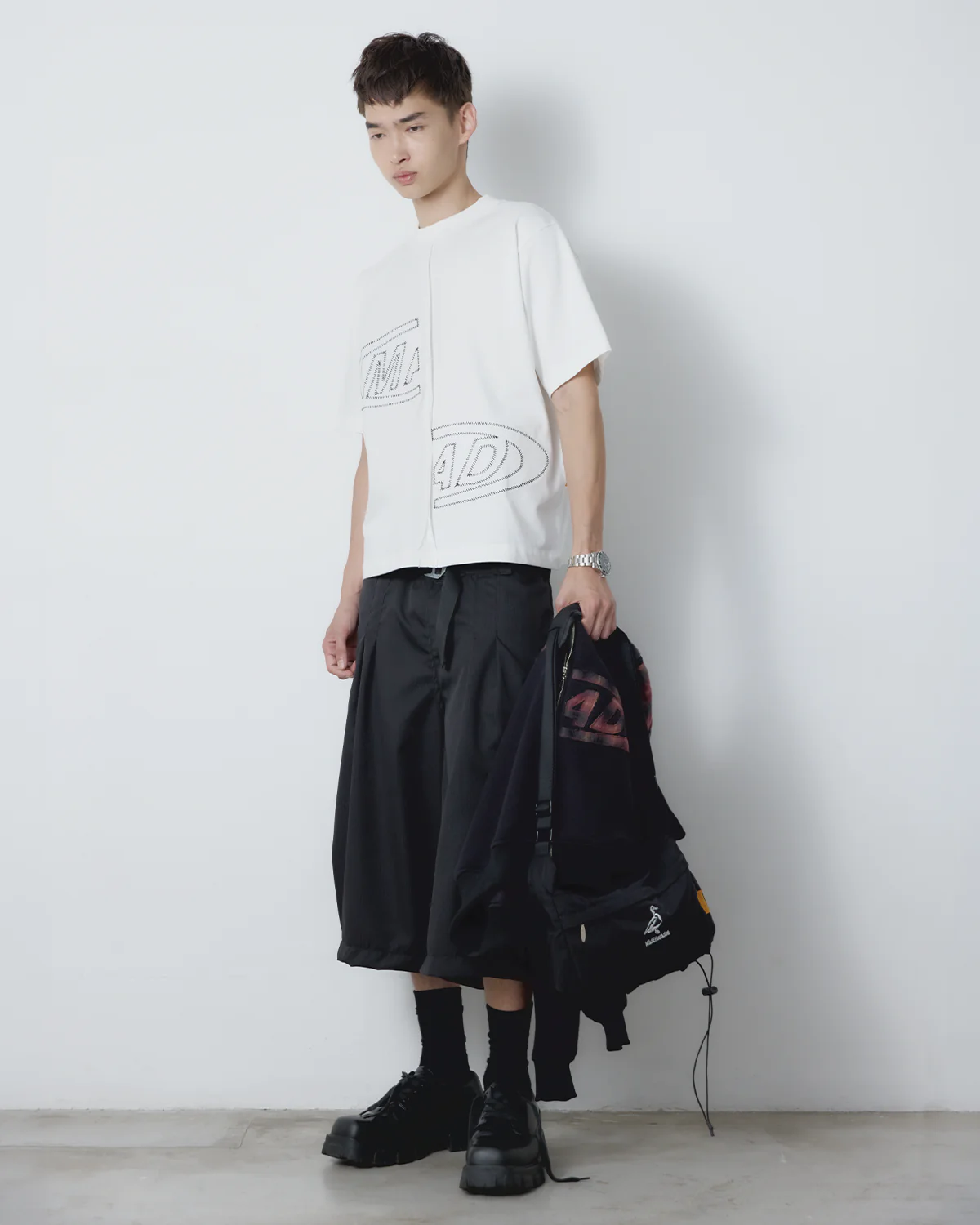 Camiseta Portal Bordado [Off-White]